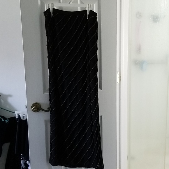 Culture 3 piece skirt with matchin top and jacket - Picture 3 of 3